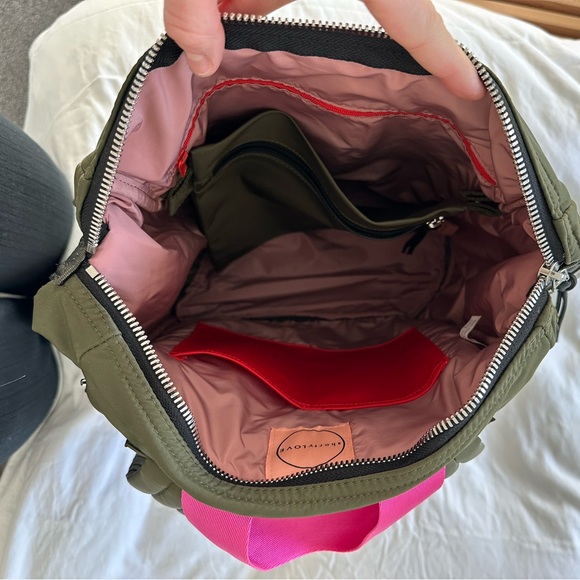 Shorty love boxer large backpack in army green - Picture 3 of 9